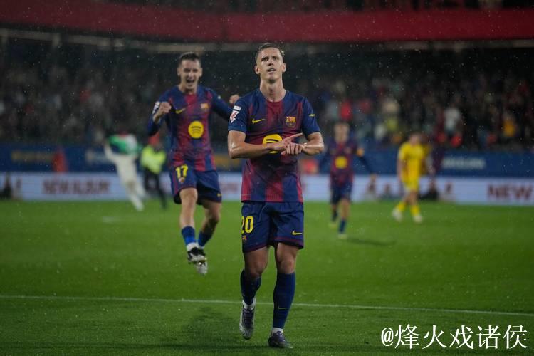 法兰克福主帅：上次客场对阵巴萨是一段非凡的记忆